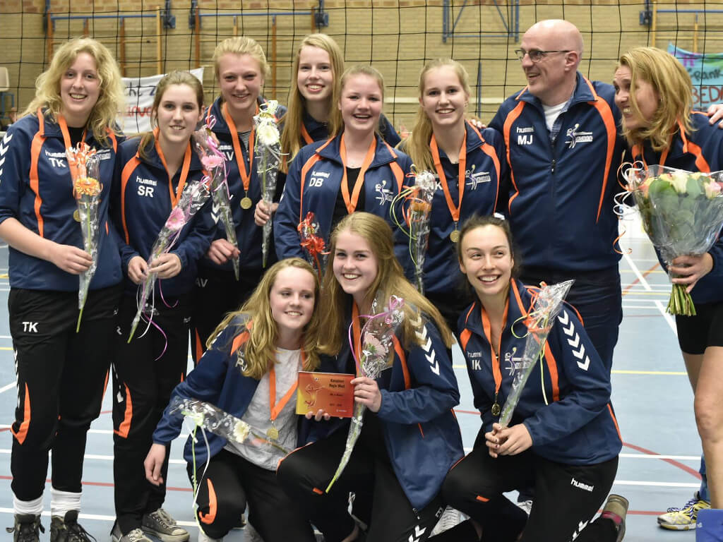 Sovoco MA1 volleyball team convincing champion | Magento Webshop